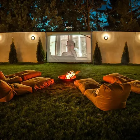 Βίλα The Crown Pool *