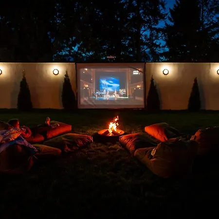 Villa The Crown Pool *