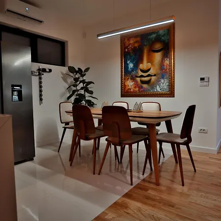 The Crown Pool Villa *