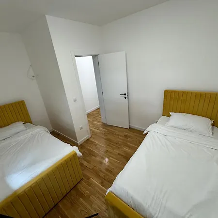 The Crown Pool * Beograd