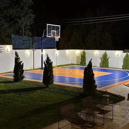 The Crown Pool