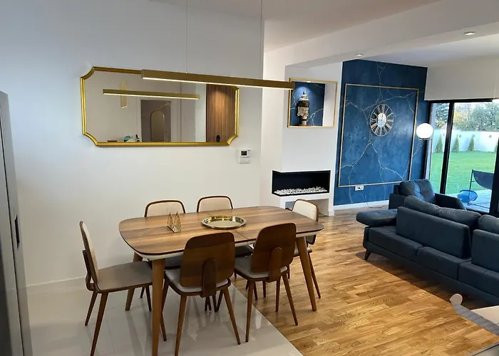 The Crown Pool * ベオグラード