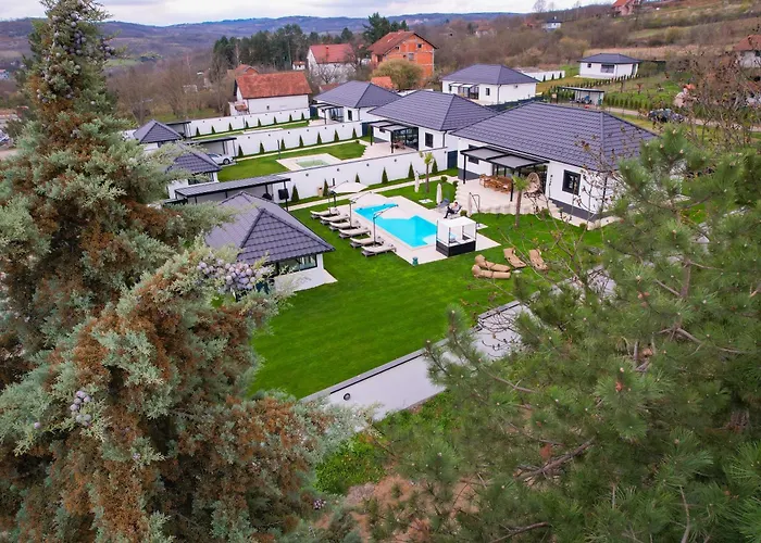 ヴィラ The Crown Pool *